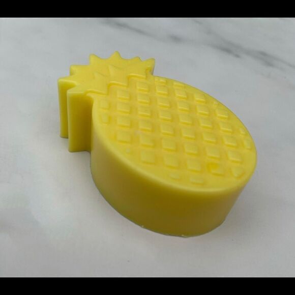 Pineapple 🍍 soap bars-Set of 3 - Picture 3 of 6